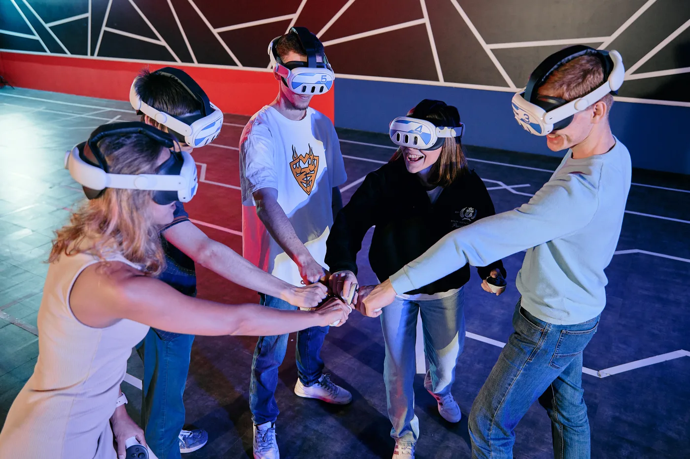 Team mit VR-Headsets Berlin-Tegel